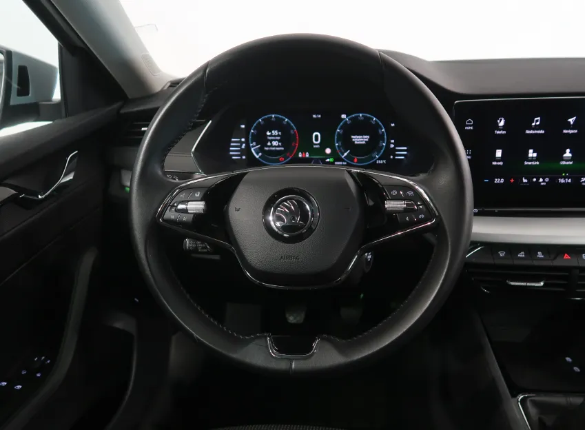Škoda Octavia FRESH PLUS 1.5TSI 110KW ZÁRUKA