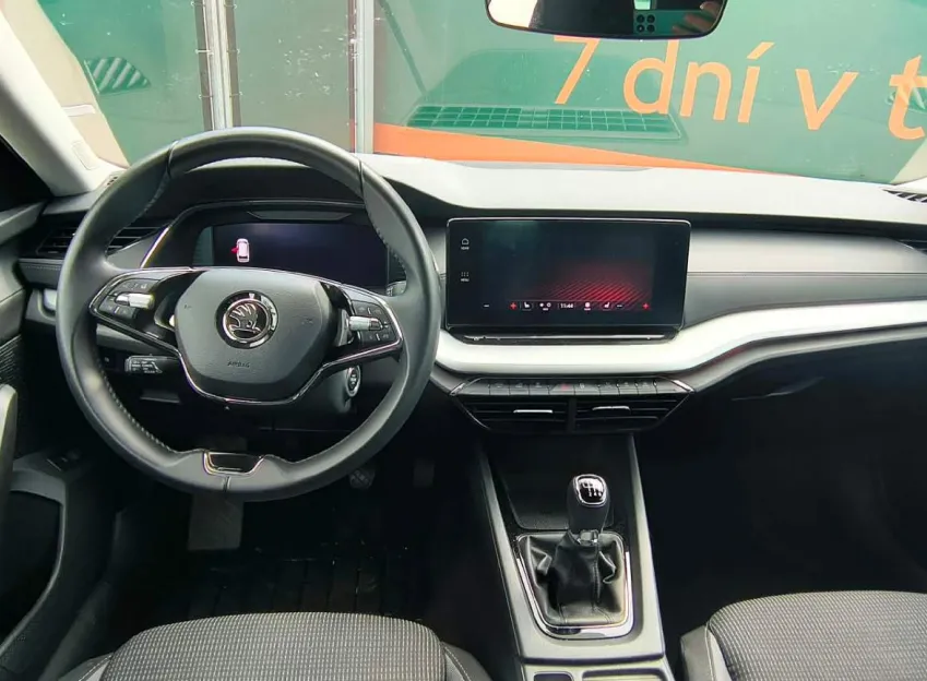 Škoda Octavia COMBI FRESH PLUS 2.0TDI 85kW KAMERA