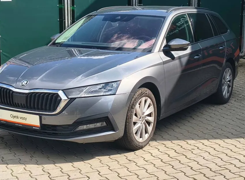 Škoda Octavia COMBI FRESH PLUS 2.0TDI 85kW KAMERA