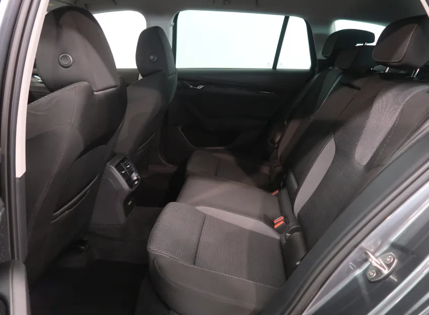 Škoda Octavia FRESH PLUS 2.0TDI 85kW ZÁRUKA KAMERA