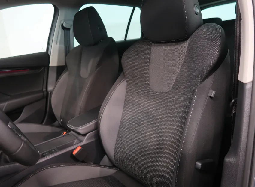 Škoda Octavia FRESH PLUS 2.0TDI 85KW KAMERA