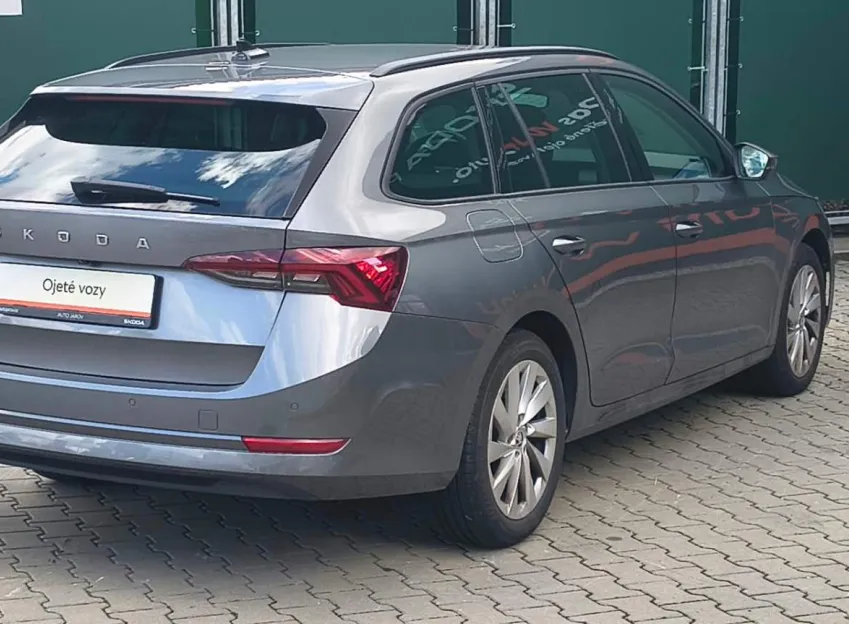 Škoda Octavia COMBI FRESH PLUS 2.0TDI 85kW KAMERA