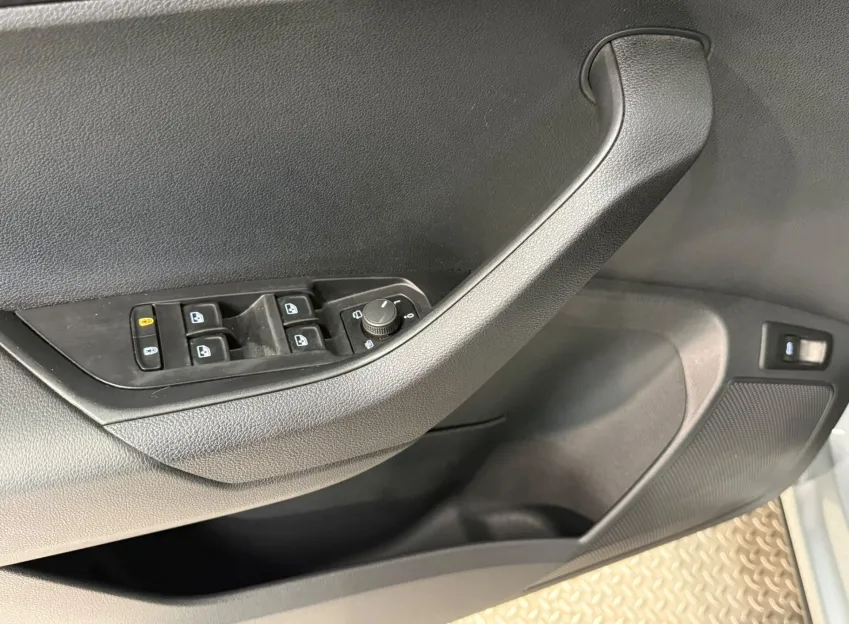 Škoda Karoq SPORTLINE 2.0TDI 110KW 4X4 DSG CANTON TAŽNÉ