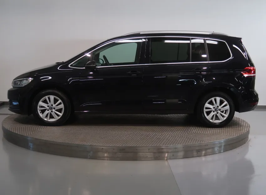 Volkswagen Touran HIGHLINE 2.0TDI 110KW DSG CZ
