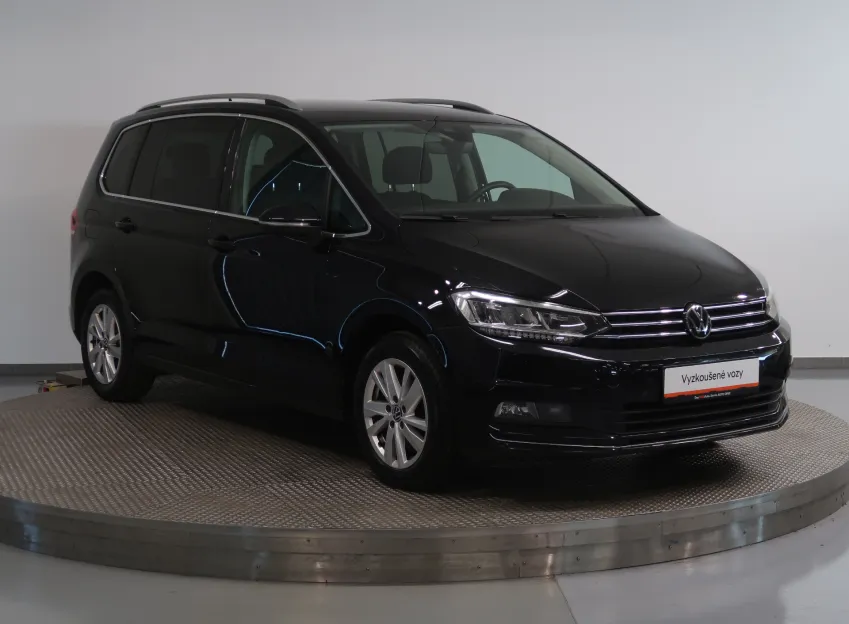 Volkswagen Touran HIGHLINE 2.0TDI 110KW DSG CZ