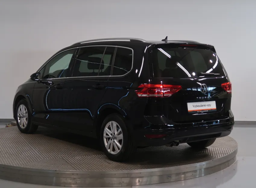 Volkswagen Touran HIGHLINE 2.0TDI 110KW DSG CZ