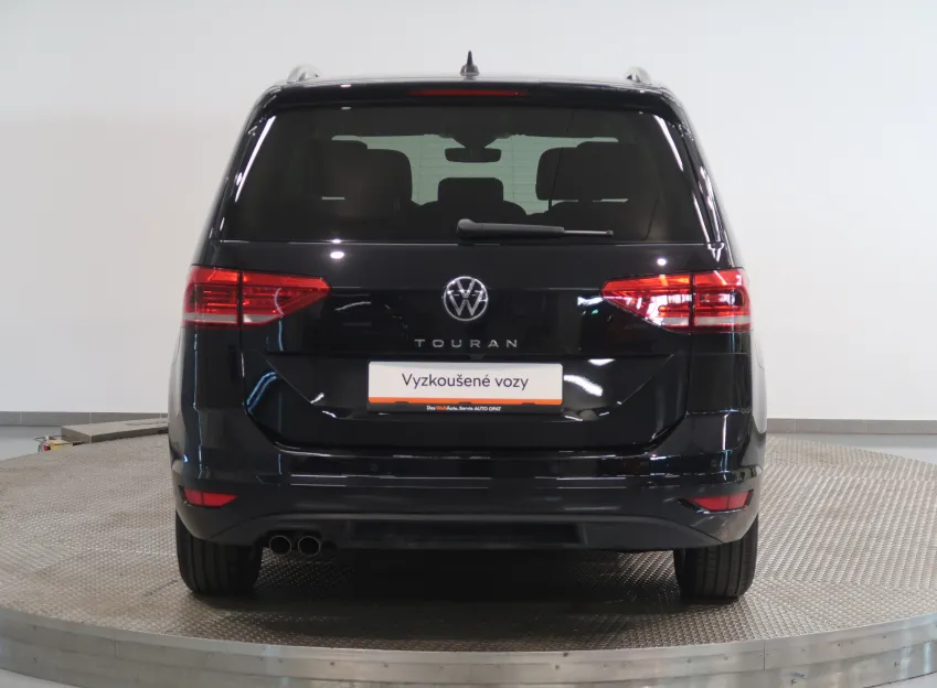 Volkswagen Touran HIGHLINE 2.0TDI 110KW DSG CZ