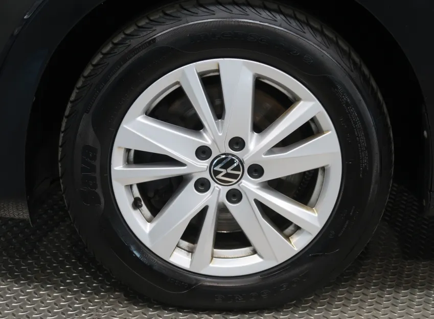 Volkswagen Touran HIGHLINE 2.0TDI 110KW DSG CZ
