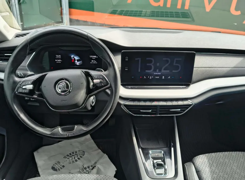Škoda Octavia STYLE 1.5TSI 110KW M-HEV DSG CZ