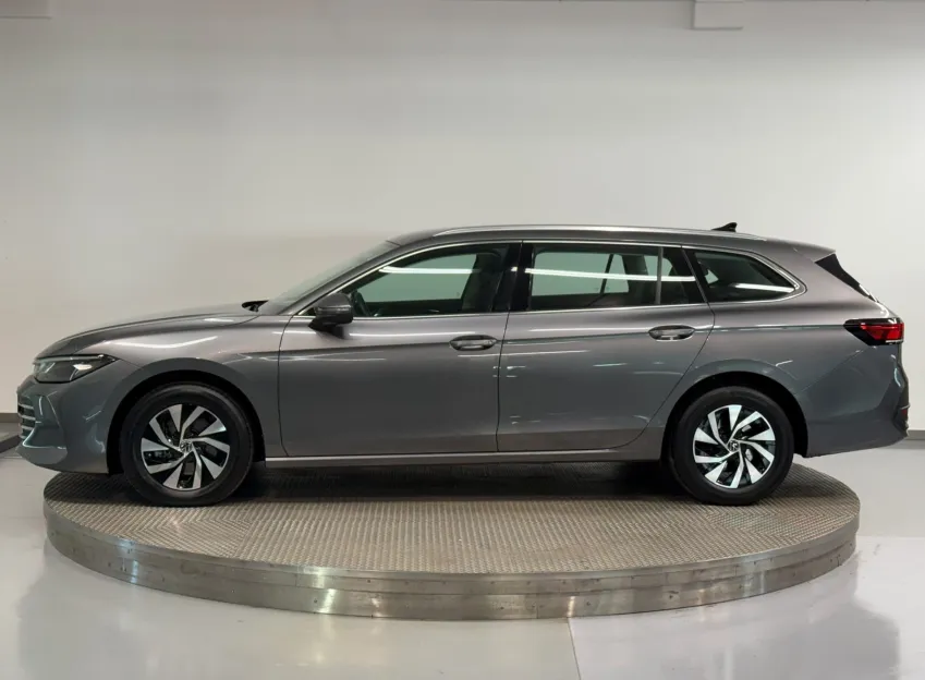 Volkswagen Passat BUSINESS 2.0TDI 110 KW DSG ZÁRUKA