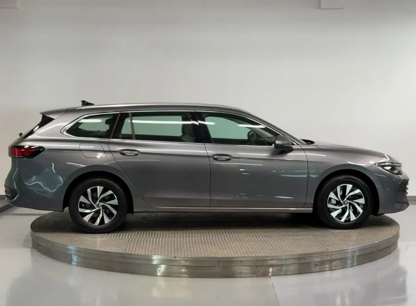 Volkswagen Passat BUSINESS 2.0TDI 110 KW DSG ZÁRUKA