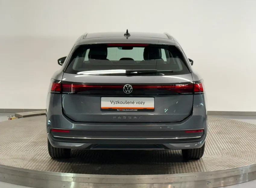 Volkswagen Passat BUSINESS 2.0TDI 110 KW DSG ZÁRUKA