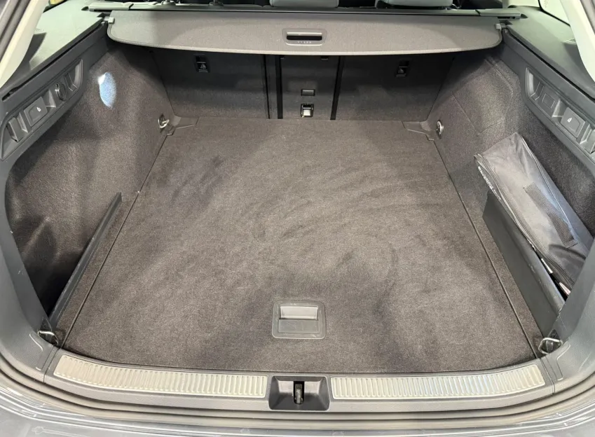Volkswagen Passat BUSINESS 2.0TDI 110 KW DSG ZÁRUKA