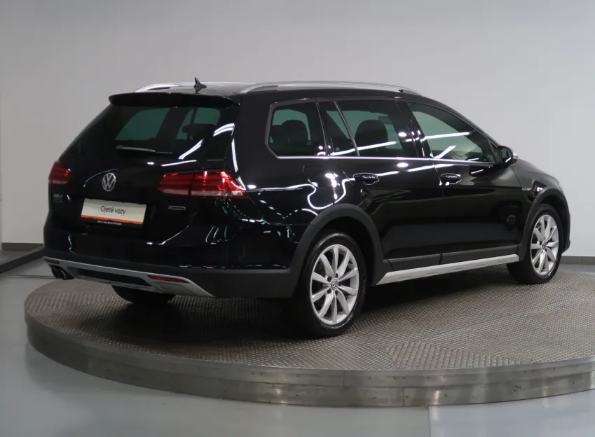 Volkswagen Golf ALLTRACK 2.0TDI 135kW 4M DSG