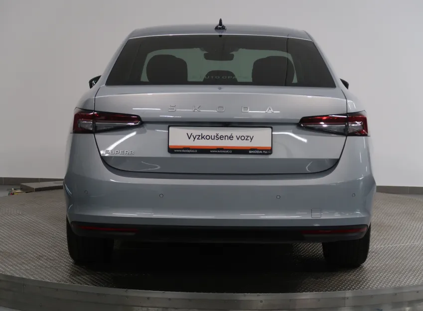 Škoda Superb SELECTION 2.0TDI 110KW DSG MATRIX
