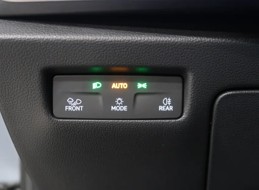 Škoda Superb SELECTION 2.0TDI 110KW DSG MATRIX