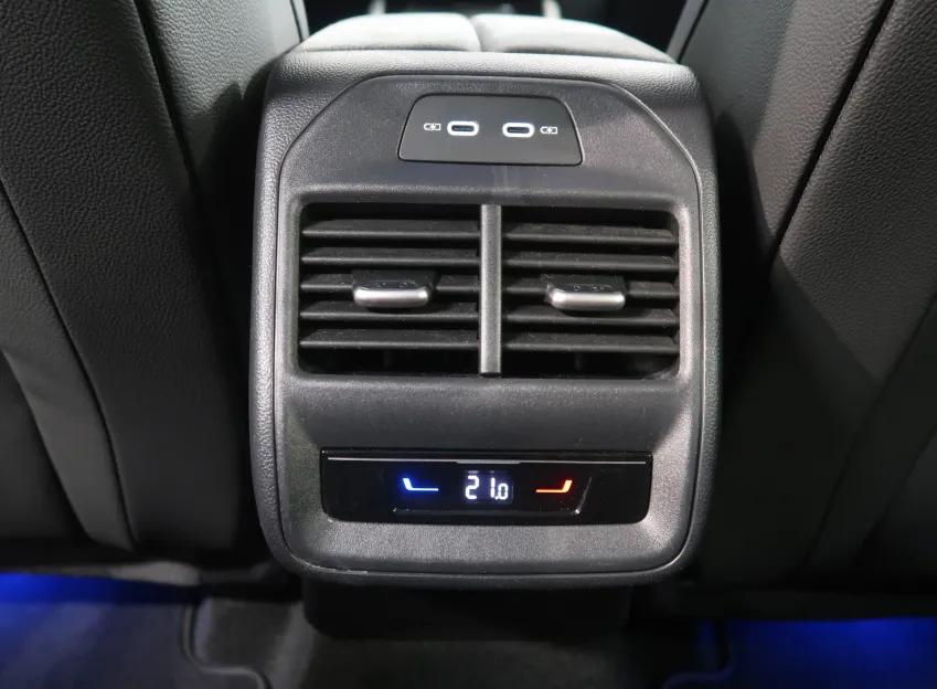 Škoda Superb SELECTION 2.0TDI 110KW DSG MATRIX