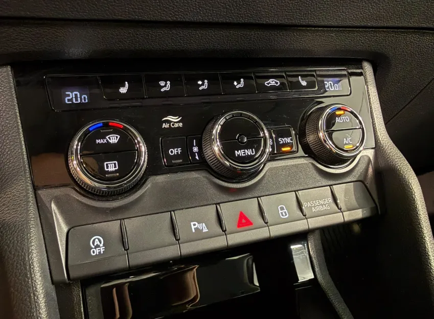 Škoda Karoq AMBITION PLUS 2.0TDI 110KW