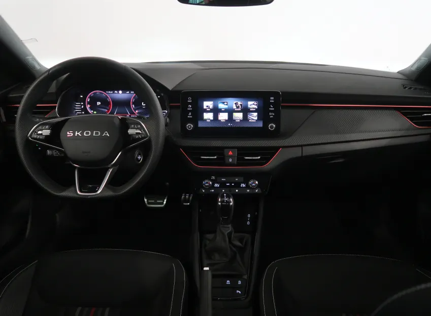 Škoda Scala MONTE CARLO 1.0TSI 85KW DSG PANO