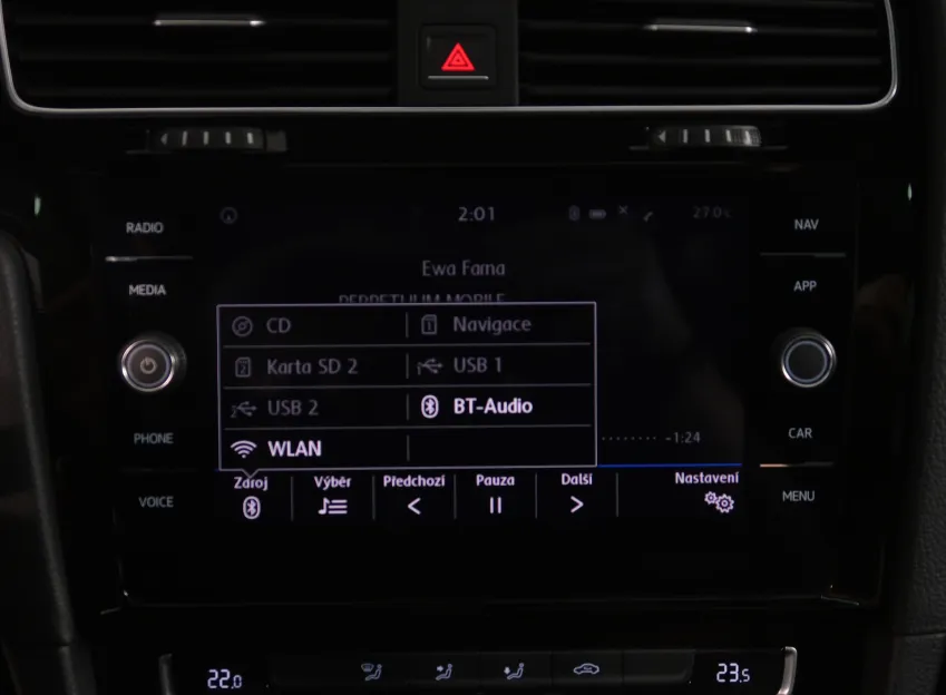 Volkswagen Golf R-LINE 1.6TDI 85KW LED ACC PANORAMA