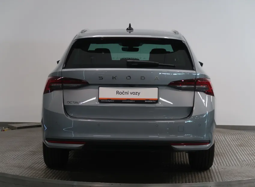 Škoda Octavia EXCLUSIVE 2.0TDI 110KW DSG CANTON