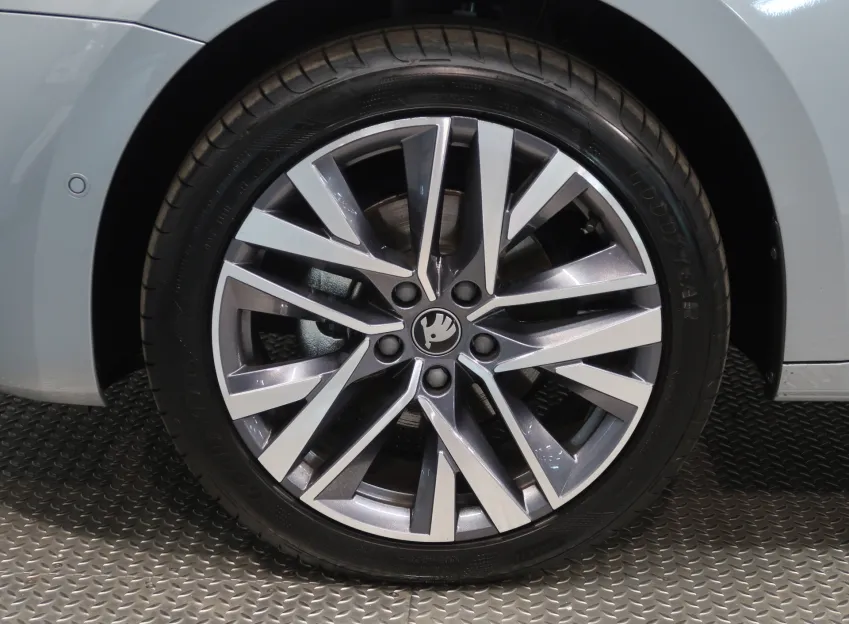 Škoda Octavia EXCLUSIVE 2.0TDI 110KW DSG CANTON