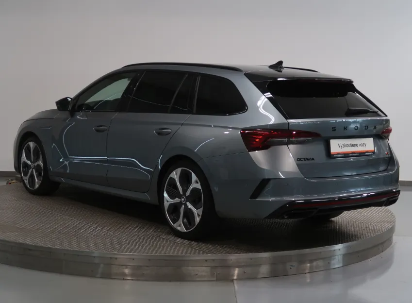 Škoda Octavia RS 2.0TSI 195 KW DSG DCC