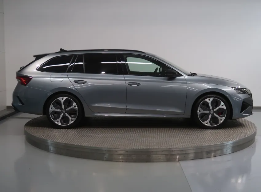 Škoda Octavia RS 2.0TSI 195 KW DSG DCC