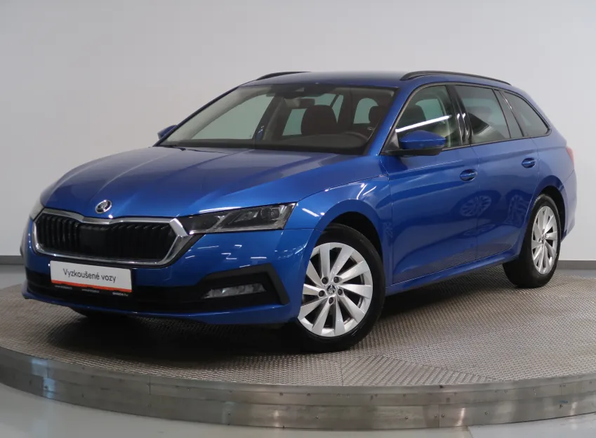 Škoda Octavia FRESH PLUS 1.5TSI 110 kW ZÁRUKA LED