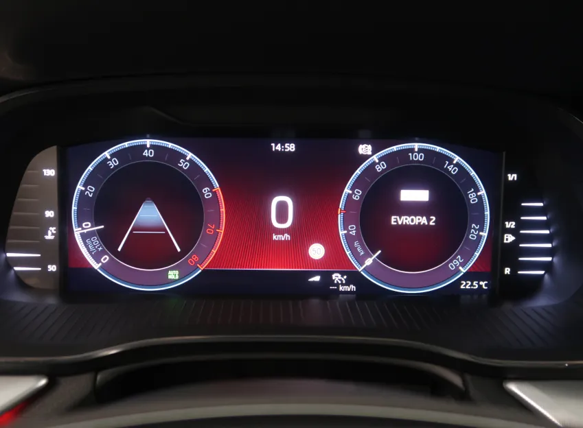 Škoda Octavia FRESH PLUS 1.5TSI 110 kW ZÁRUKA LED