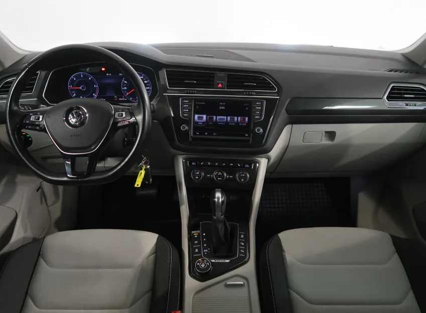 Volkswagen Tiguan HIGHLINE 2.0TDI 4x4 DSG TAŽNÉ