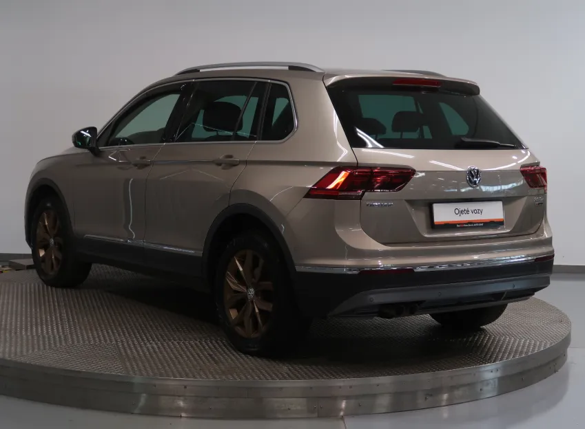 Volkswagen Tiguan HIGHLINE 2.0TDI 4x4 DSG TAŽNÉ
