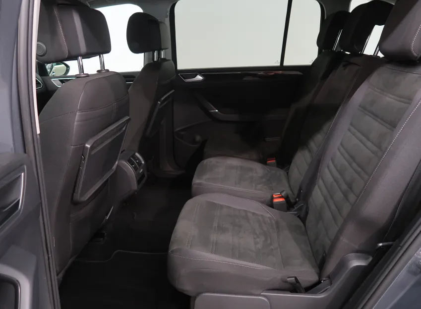 Volkswagen Touran HIGHLINE 2.0TDI DSG