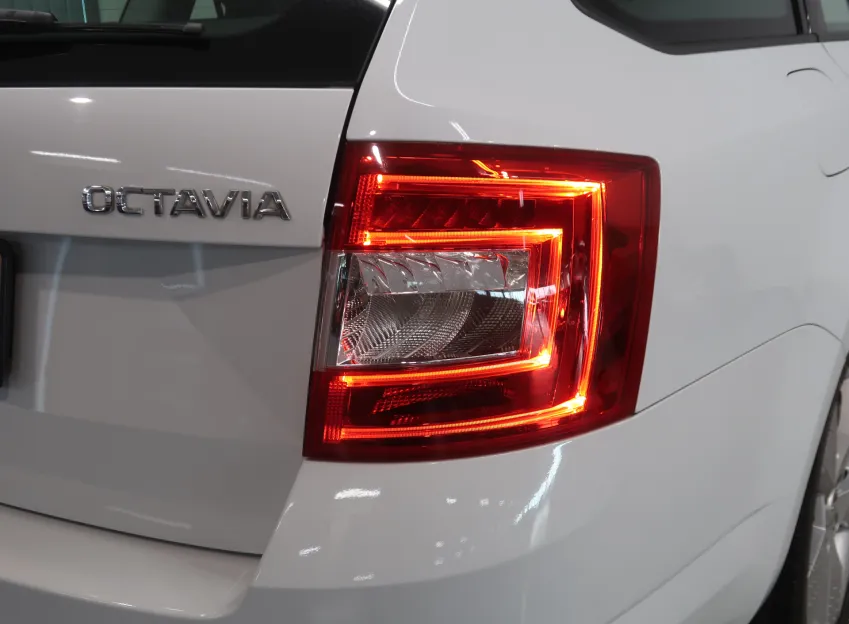 Škoda Octavia ELEGANCE 1.4TSI 103KW