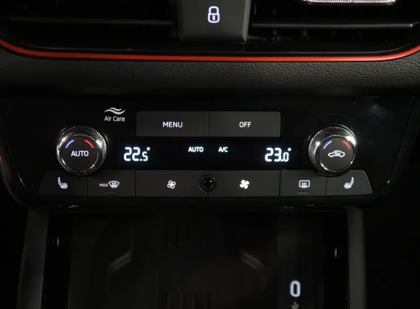 Škoda Kamiq MONTE CARLO 1.5TSI 110KW DSG PANORAMA