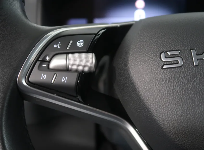 Škoda Karoq SELECTION 2.0TDI 85KW TAŽNÉ