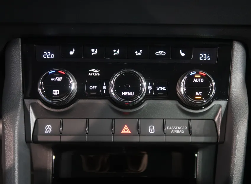 Škoda Karoq SELECTION 2.0TDI 85KW TAŽNÉ