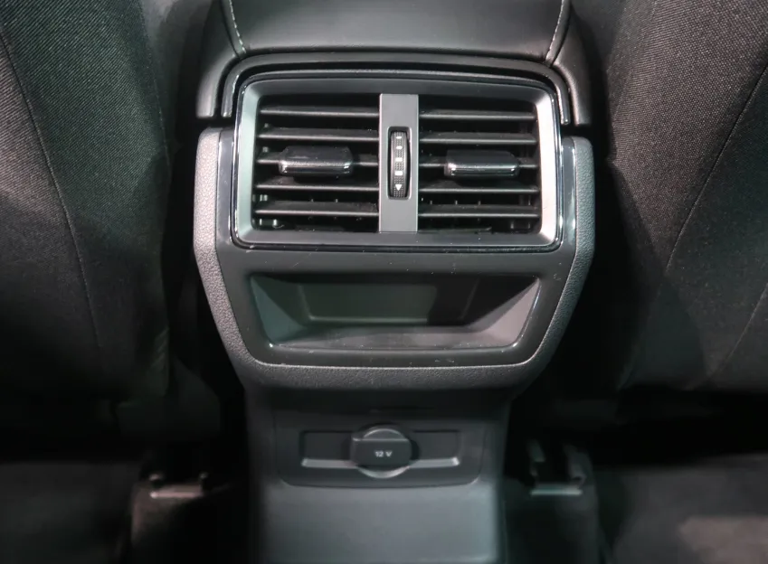 Škoda Karoq SELECTION 2.0TDI 85KW TAŽNÉ