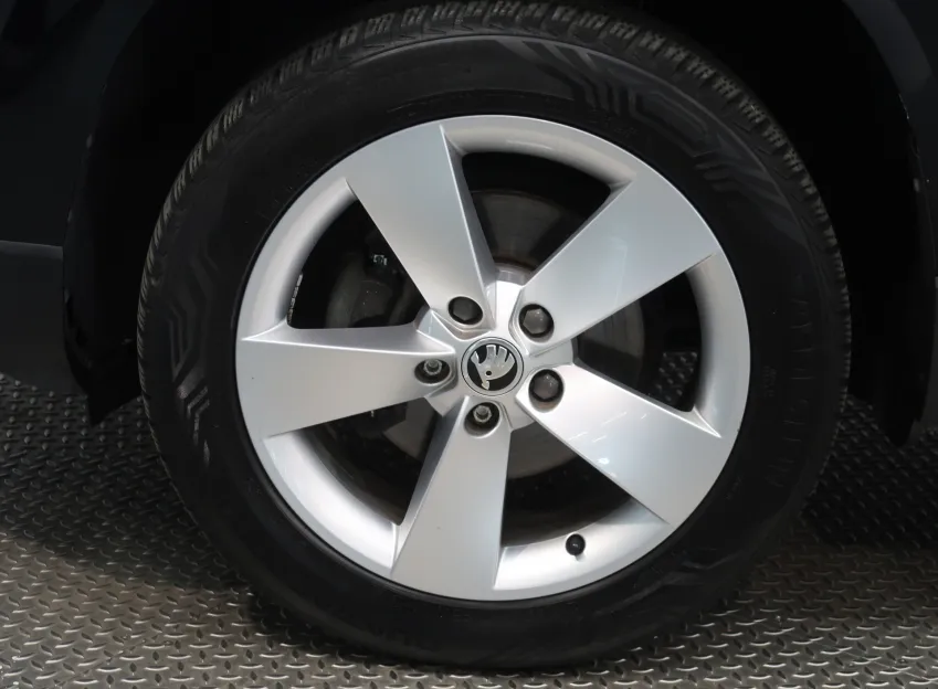 Škoda Karoq STYLE 1.5TSI 110KW DSG NAVI TAŽNÉ