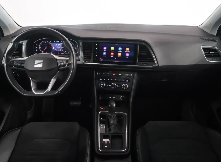 SEAT Ateca 2.0TDI 110KW TAŽNÉ NAVI