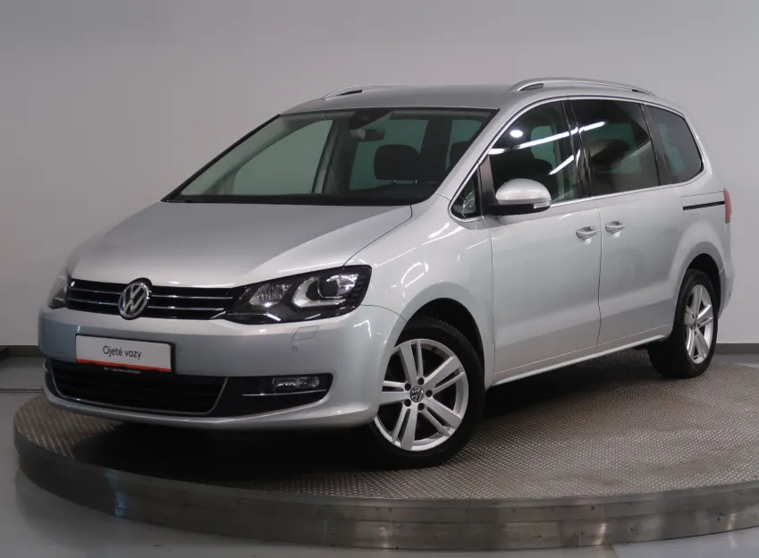 Volkswagen Sharan HIGHLINE 2.0TDI 4x4 DSG 7MÍST TAŽNÉ WEBASTO DCC