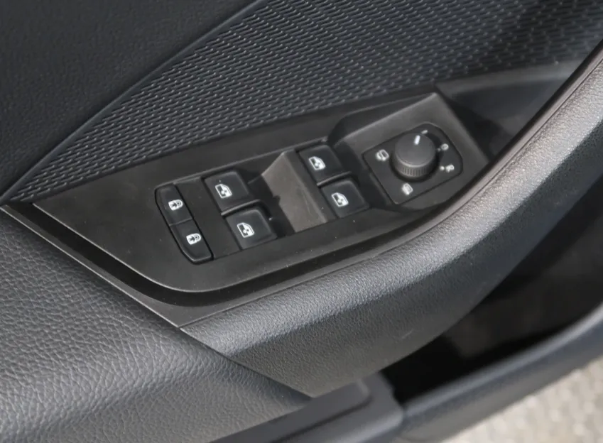 Škoda Octavia EXCLUSIVE 1.5TSI 110KW CANTON
