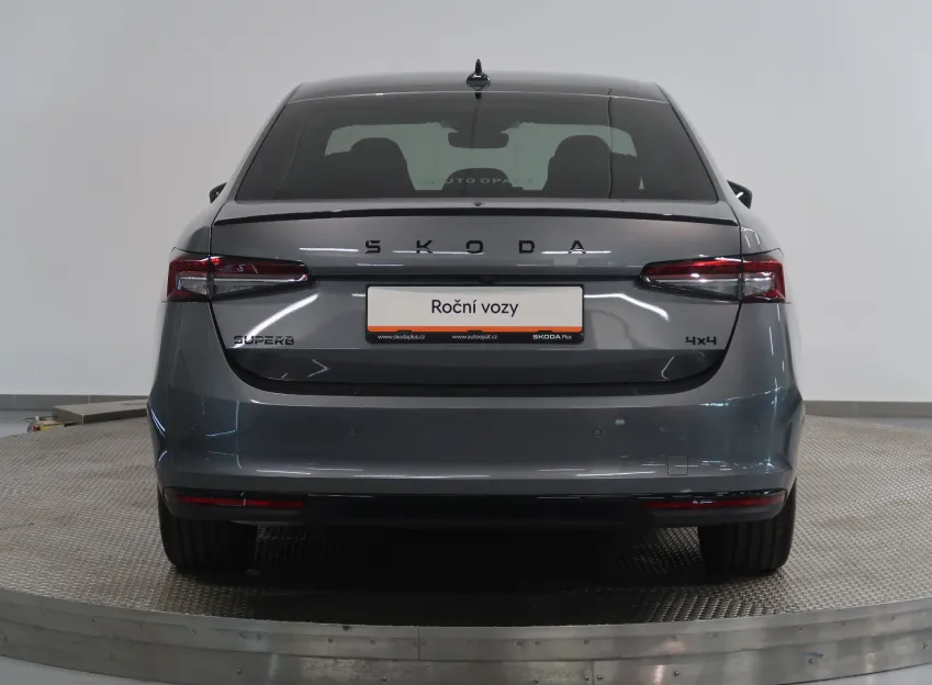 Škoda Superb SPORTLINE 2.0TDI 142KW 4x4 DSG WEBASTO TAŽNÉ CANTO