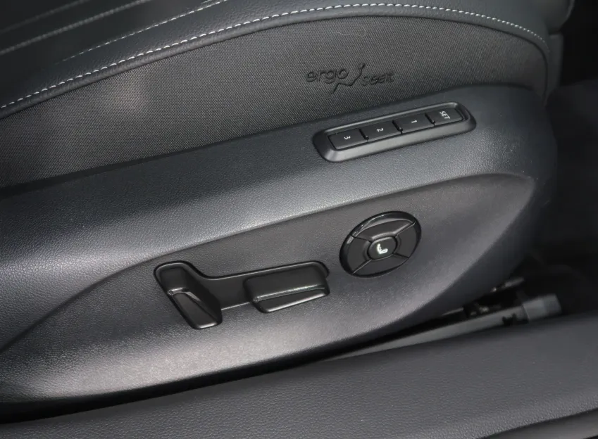 Škoda Superb SPORTLINE 2.0TDI 142KW 4x4 DSG WEBASTO TAŽNÉ CANTO