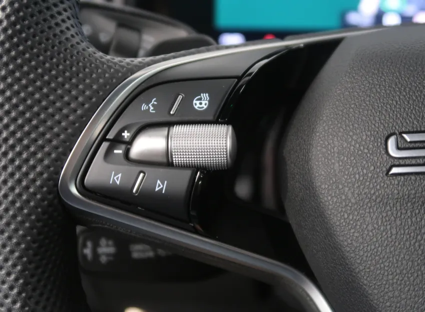 Škoda Superb SPORTLINE 2.0TDI 142KW 4x4 DSG WEBASTO TAŽNÉ CANTO