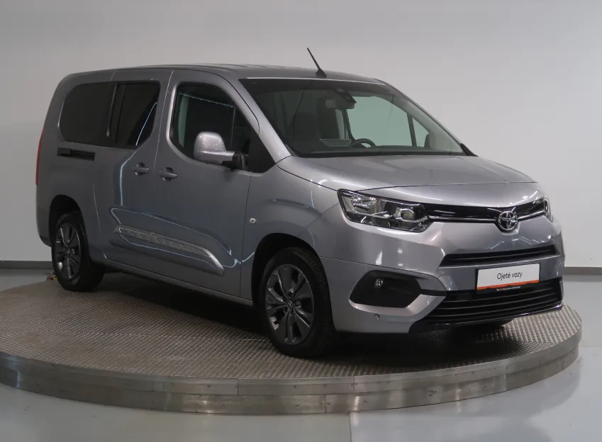 Toyota Proace City Verso FAMILY L2 1.5D-4D 96KW 7MÍST TAŽNÉ