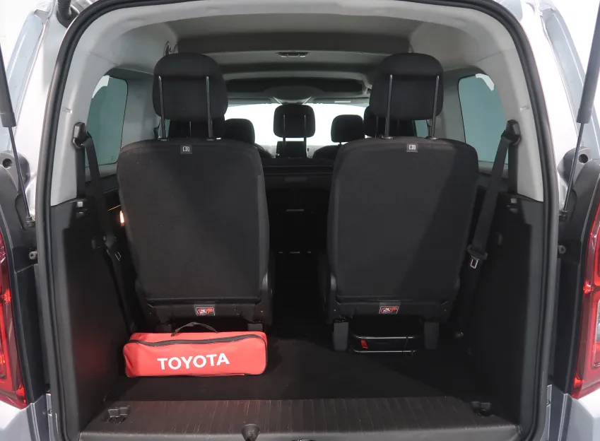 Toyota Proace City Verso FAMILY L2 1.5D-4D 96KW 7MÍST TAŽNÉ
