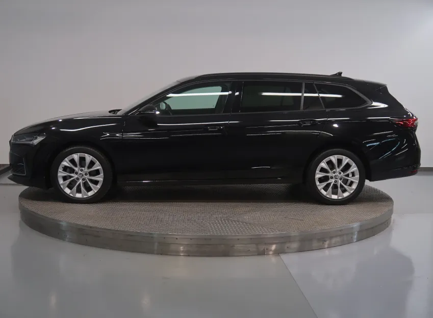 Škoda Superb SELECTION 2.0TDI 110KW DSG CANTON LED MATRIX