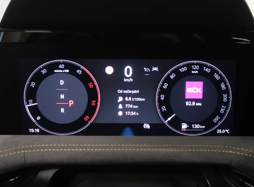 Škoda Superb SELECTION 2.0TDI 110KW DSG CANTON LED MATRIX