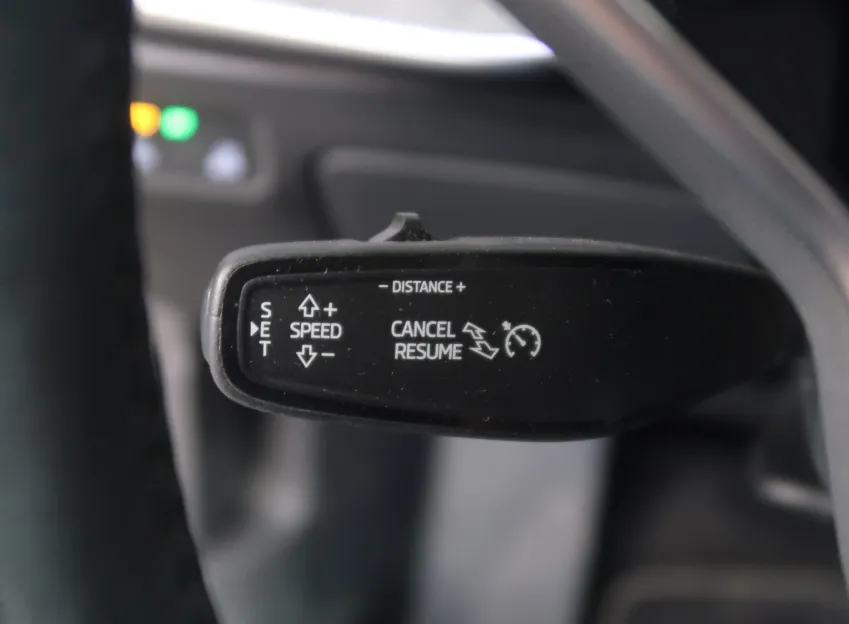 Škoda Superb SELECTION 2.0TDI 110KW DSG CANTON LED MATRIX